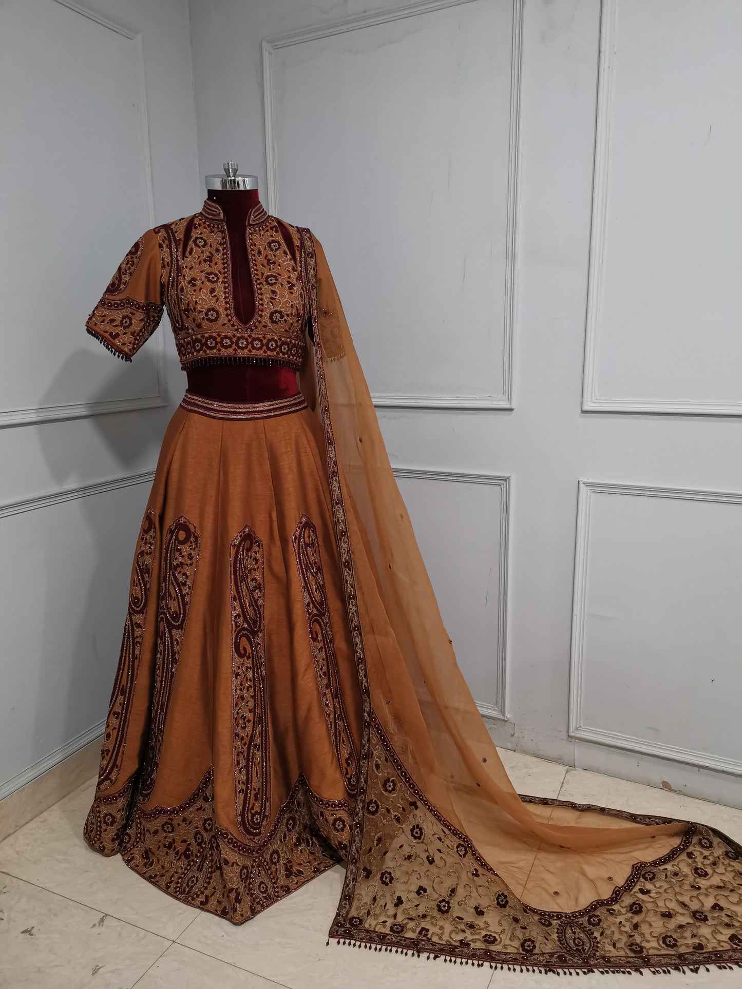 Naz Lehenga